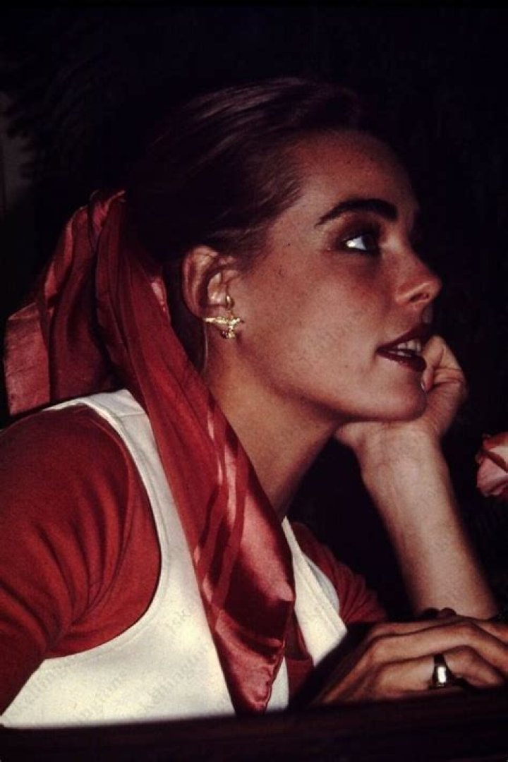 Margaux Hemingway, The 1970s Supermodel Who Died Tragically At 42