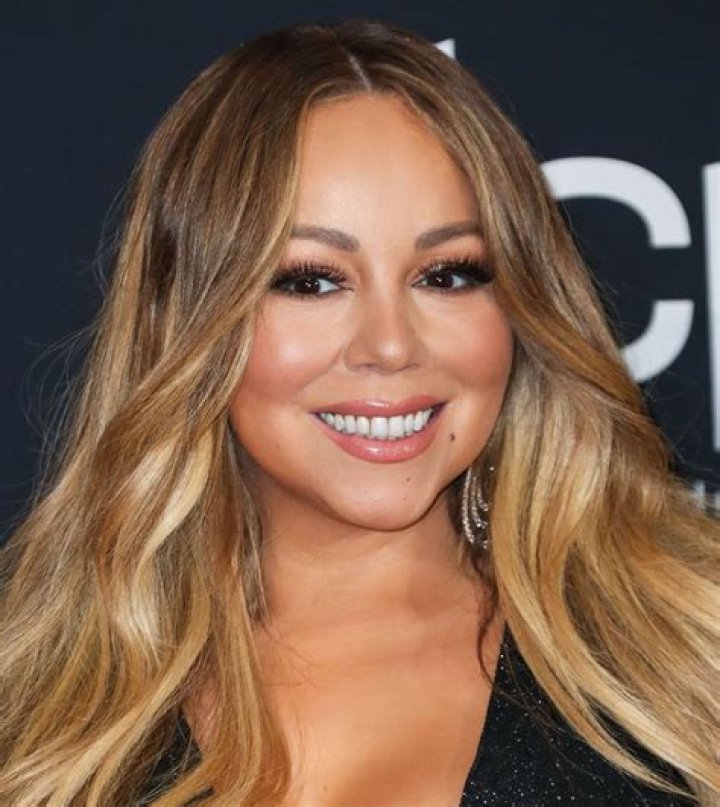 Mariah Carey's height, weight. She is an adherent of curvy figure