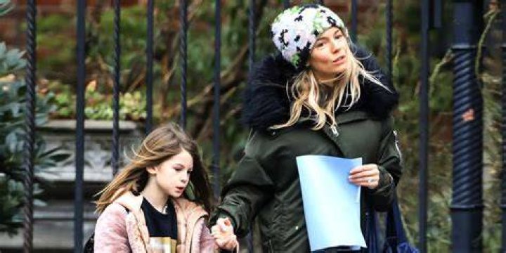 Marlowe Ottoline Layng Sturridge Does Not Have a Phone Meet Sienna