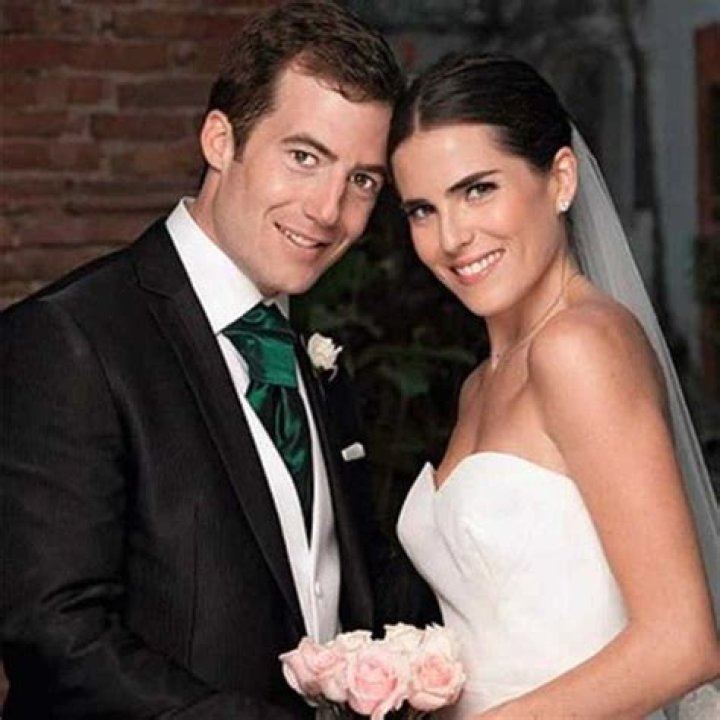 Marshall Trenkmann Karla Souza (HTGAWM) relationship and family Tuko