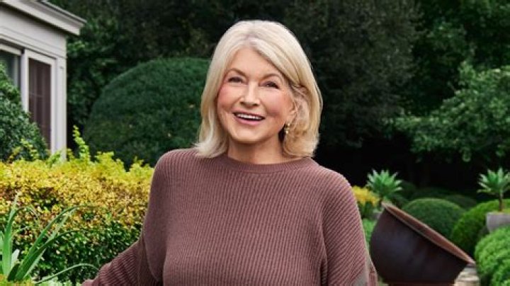 Martha Stewart's friends reveal she destroyed marriage by cheating