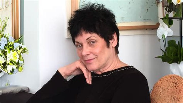 Martine Beswick Net Worth, Bio, Height, Family, Age, Weight, Wiki 2024