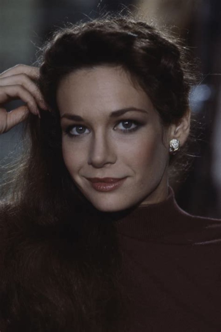 Mary Davis Bio, Wiki, Age, Height, Parents, Husband, Children, and Net