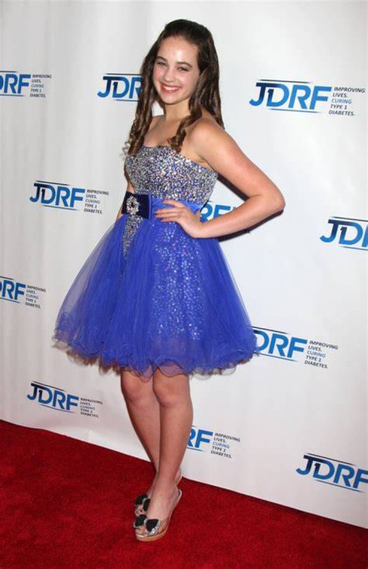 Mary Mouser photo 3 of 0 pics, wallpaper photo 1054680 ThePlace2