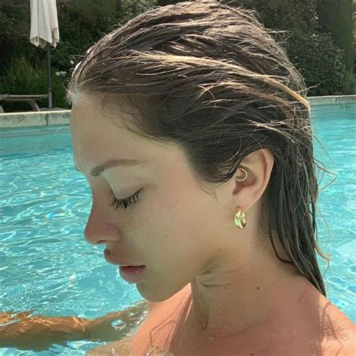 Mathilde Tantot Age Wiki, Net worth, Height, Boyfriend, Plastic Surgery
