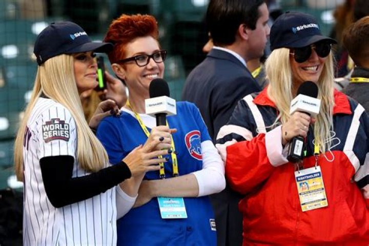 McCarthy Photographer and Jenny McCarthy's Older Sister