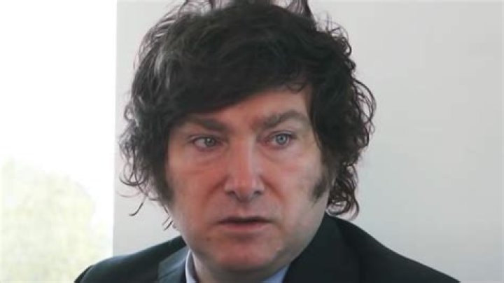 Medio argentino revela que Javier Milei termin&oacute; &ldquo;a los gritos&rdquo; con