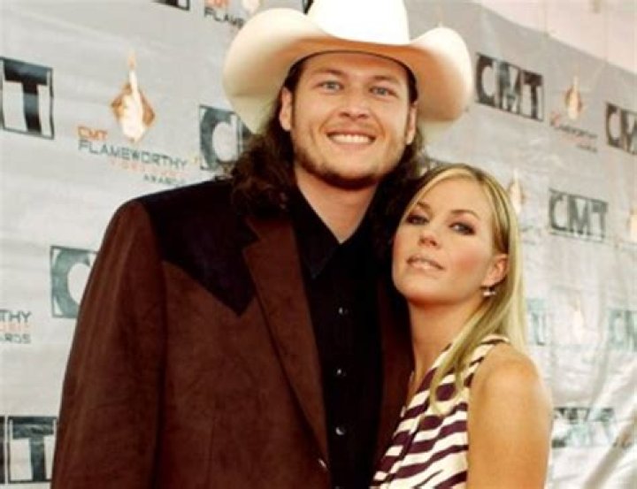 Meet Blake Shelton Ex Wife Williams)