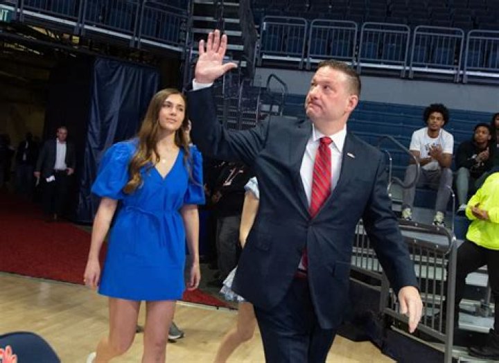 Meet Chris Beard's Girlfriend Randi Trew (Bio, Wiki)
