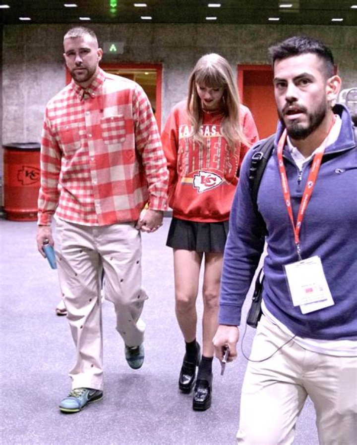Meet The ExGirlfriend Of Chiefs Tight End Travis Kelce The Spun