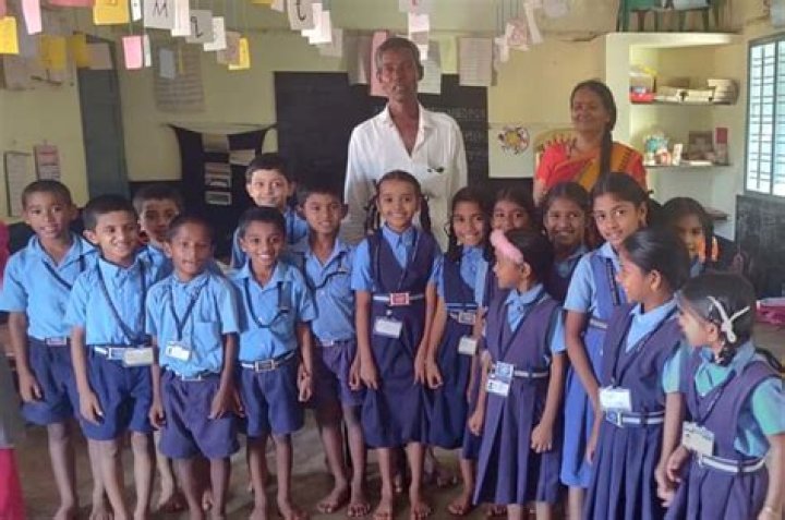 Meeting Padma Shri Harekala Hajabba An &lsquo;Illiterate&rsquo; Orange Vendor Who