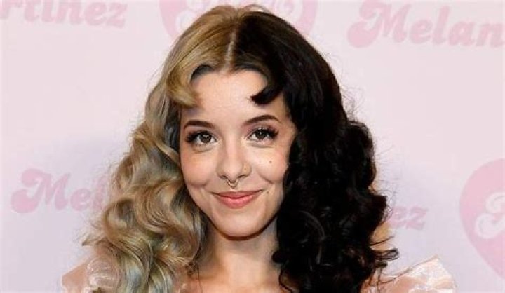 Melanie Martinez Body Measurements Height, Weight, Age Celebrity Caster
