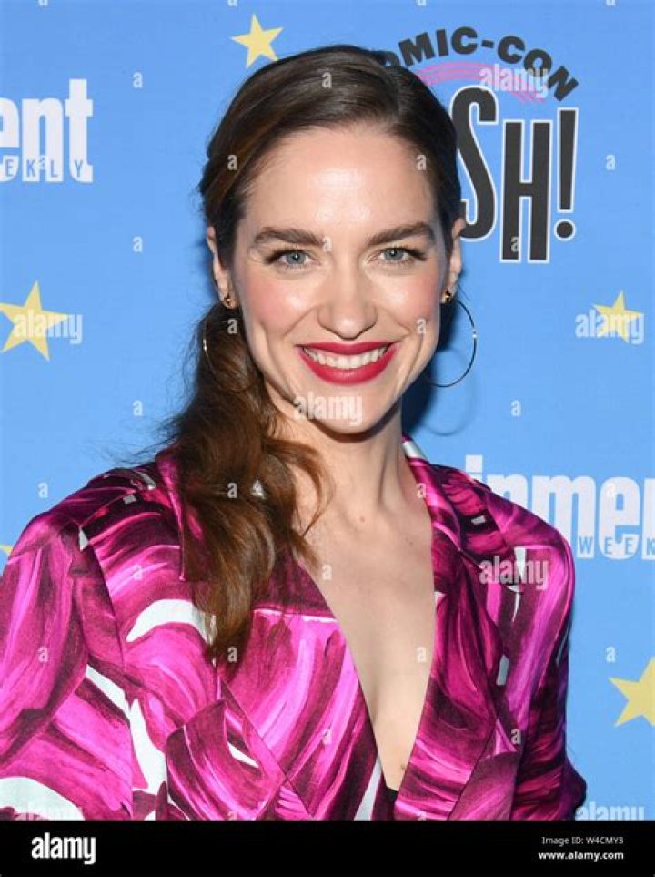 Melanie Scrofano Entertainment Weekly Comic Con Party in San Diego 07