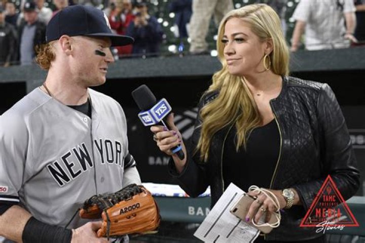 Meredith Marakovits Biography, Wiki, Age, Net Worth (2020), Husband