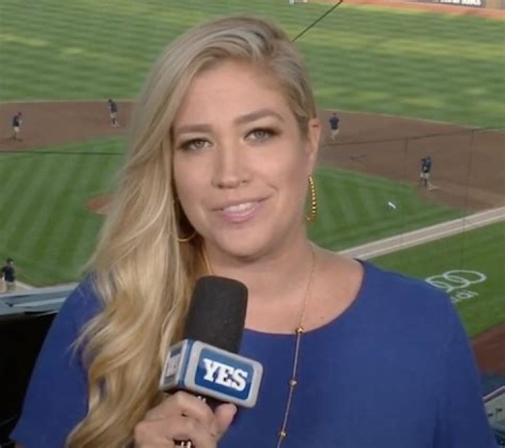 Meredith Marakovits Volleyball Company Salaries 2023