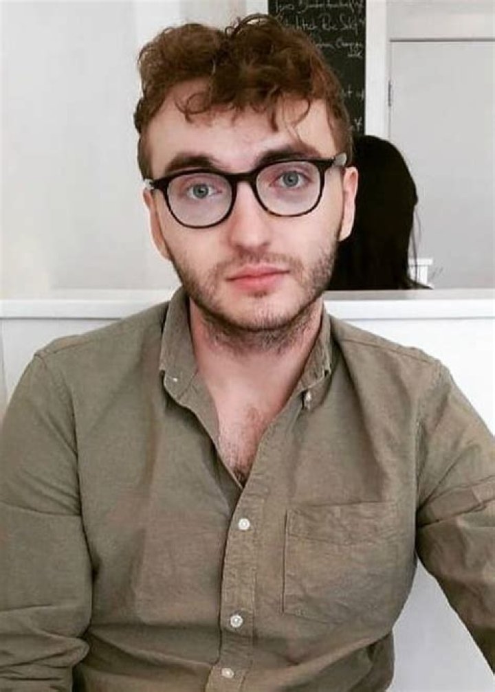 Michael Eric Reid Height, Weight, Age, Body Statistics Healthy Celeb