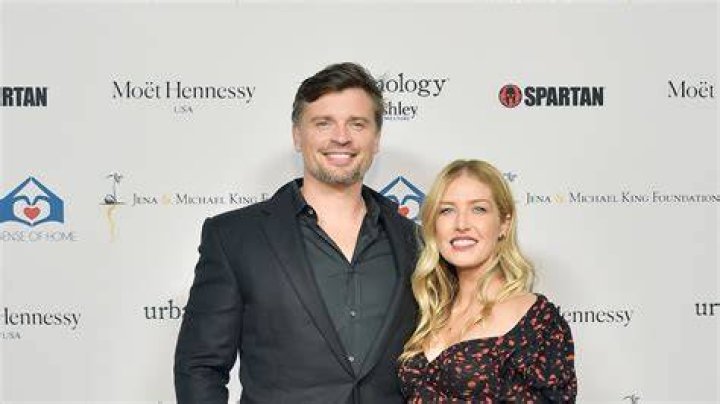 Michael Rosenbaum Married