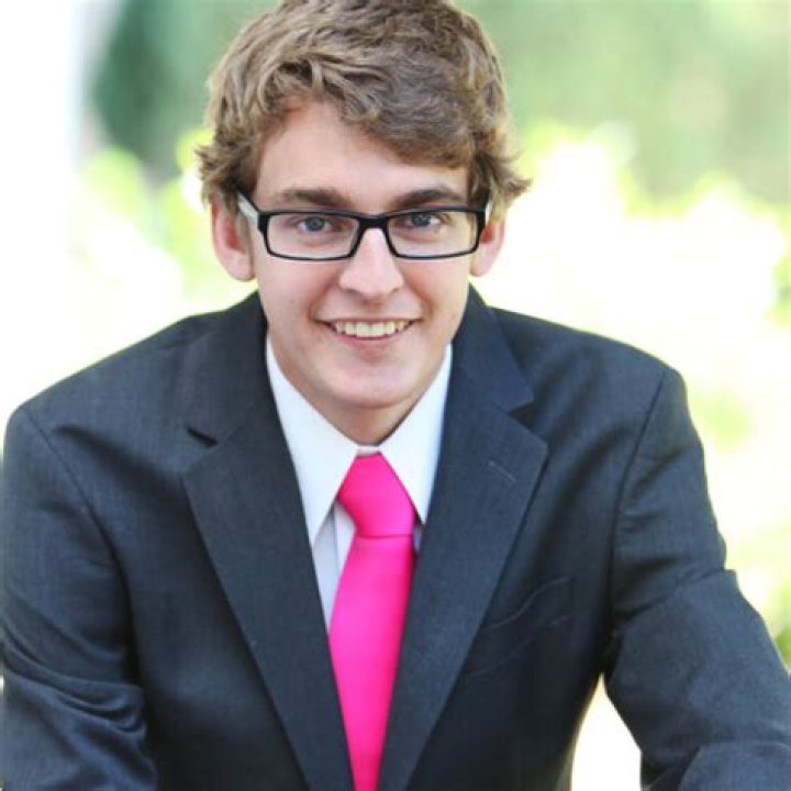 Michael SAUCEDA Graduate Student Saint Louis University, Saint