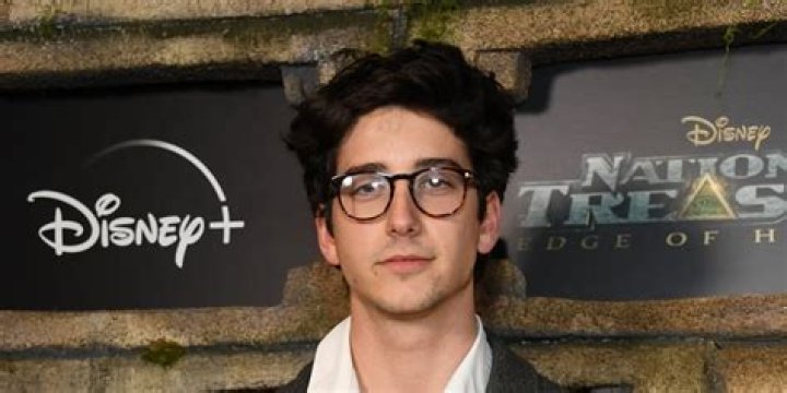 Milo Manheim on His Celebrity Crush, the Afterlife POPSUGAR Celebrity