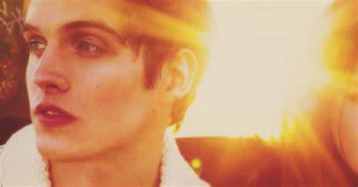 Mis Amores Daniel Sharman