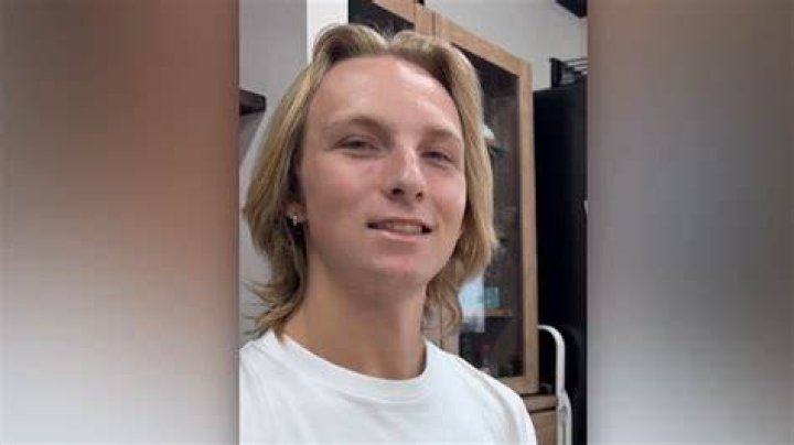 Missing American's family calls fellow tourist&rsquo;s account &lsquo;very strange