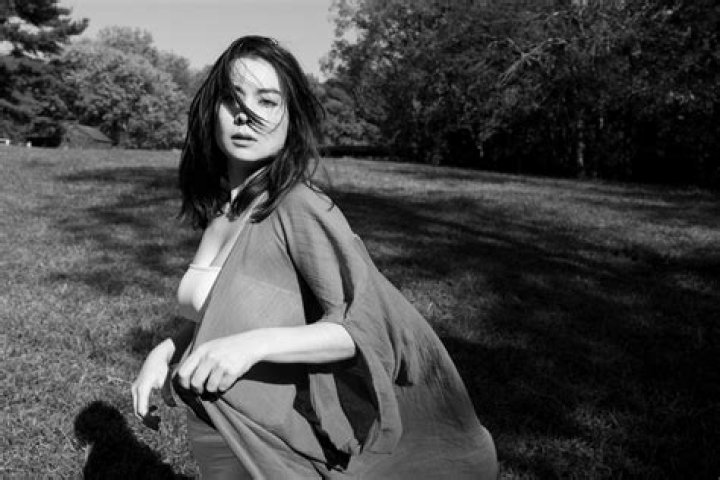 Mitski Photos (3 of 147) Last.fm in 2021 Pretty people, Beautiful