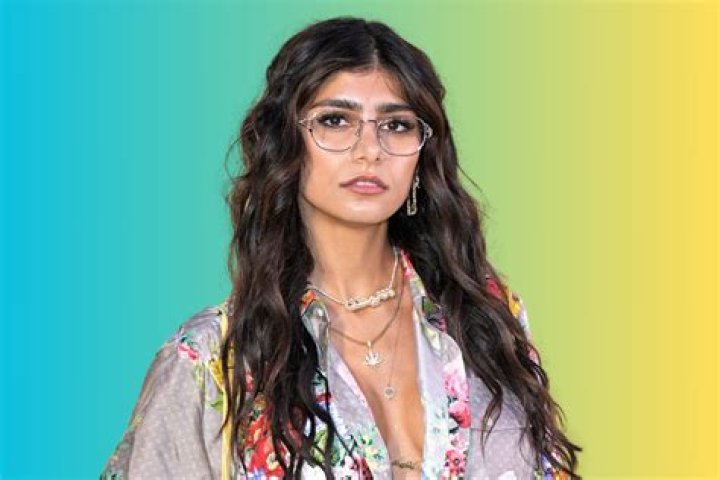 Miya Ali Free People Check with News, Pictures & Links