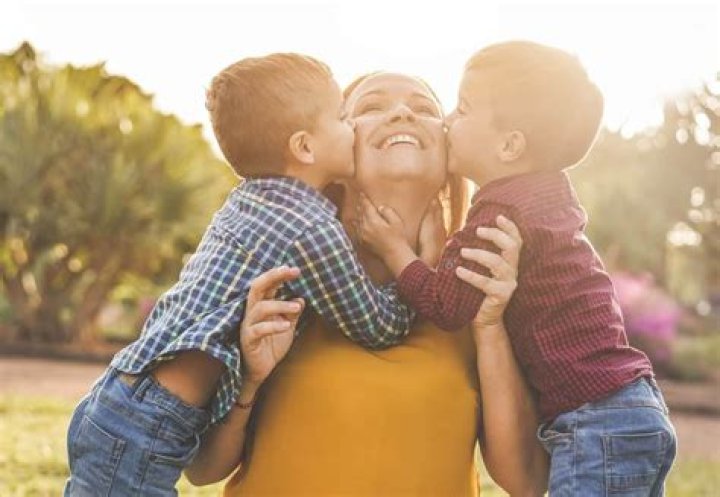 Mom Of 5 Has An Adorable Way Of Encouraging Her Kids To Read Rachael