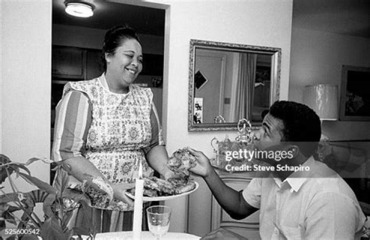 Muhammad ali and his mother, odessa clay getty