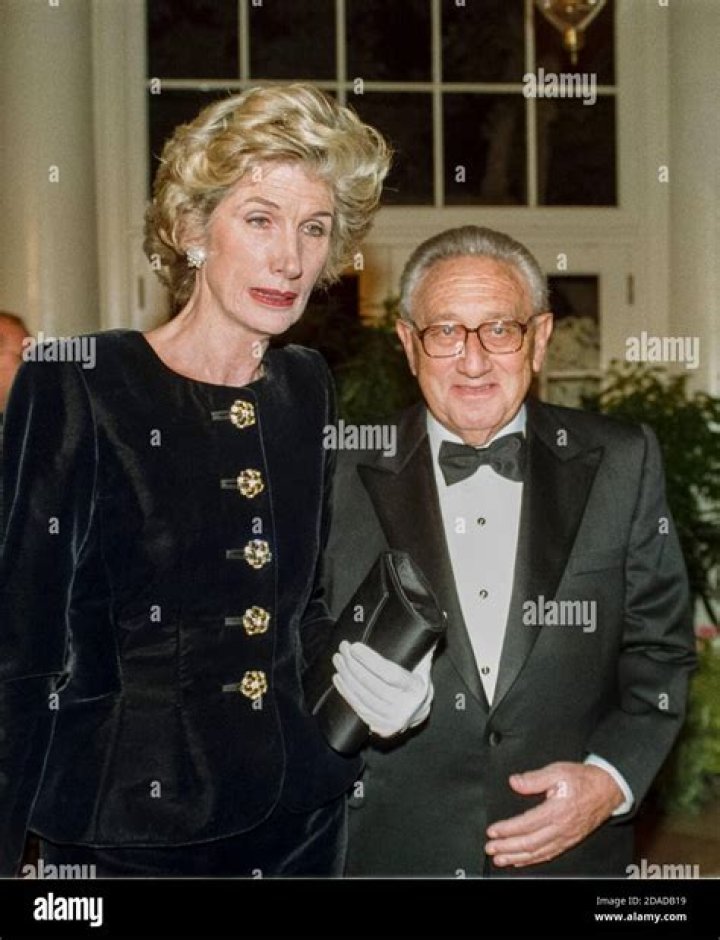 Nancy Kissinger