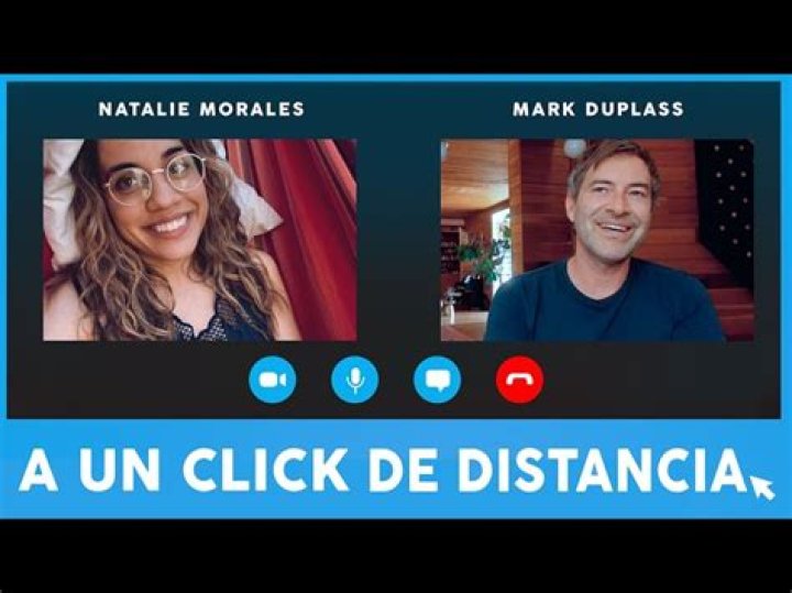 Natalie Morales & Mark Duplass Talk Filming &lsquo;Language Lessons&rsquo;