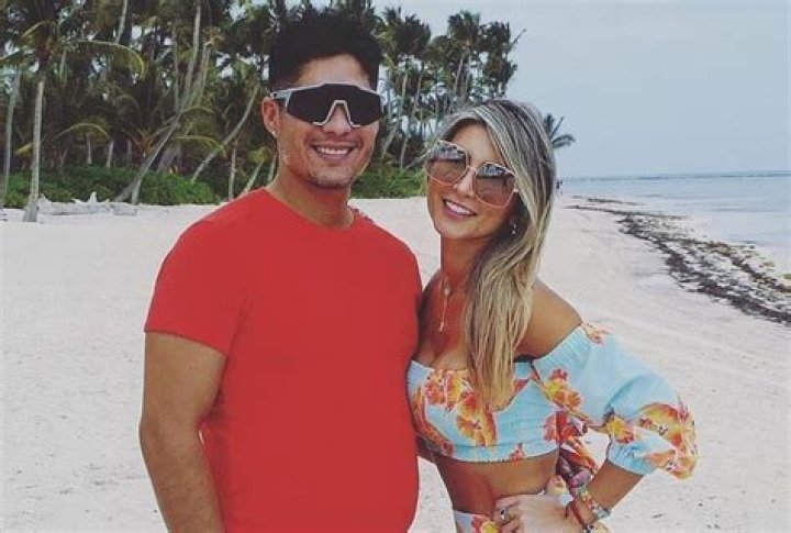 Natasha Araos aclara por qué ella y Chyno no revelaron antes su ruptura