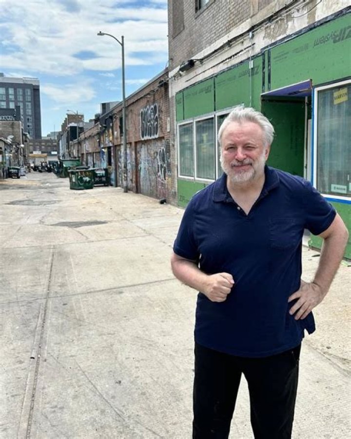 New York Restaurateur Keith McNally of Balthazar Is Writing a Memoir