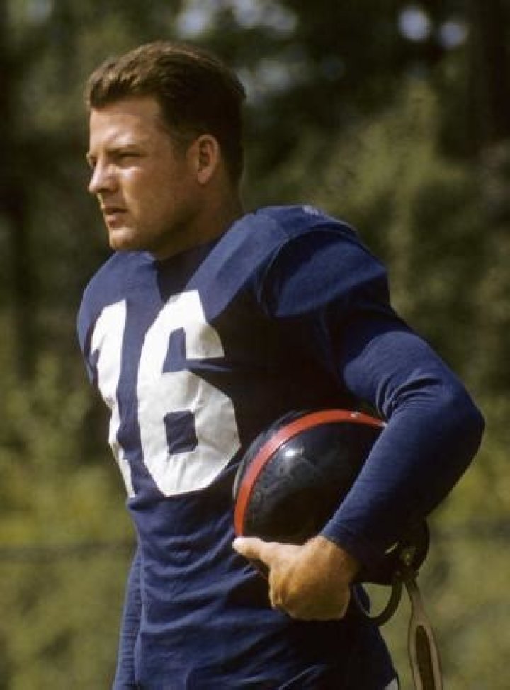 NFL legend Frank Gifford leaves majority of 10M estate to Kathie Lee