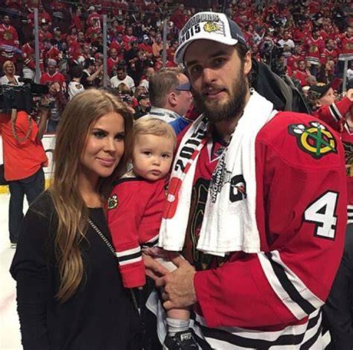 nhlhockeywags Nhl players, Wife and girlfriend, Hockey wife