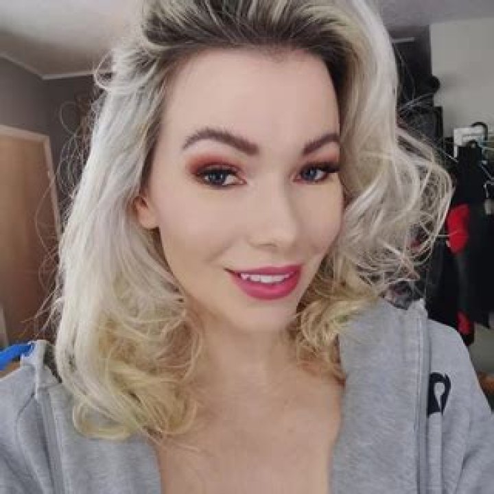 Nicky Phillips / Nickyphillips OnlyFans Leaked