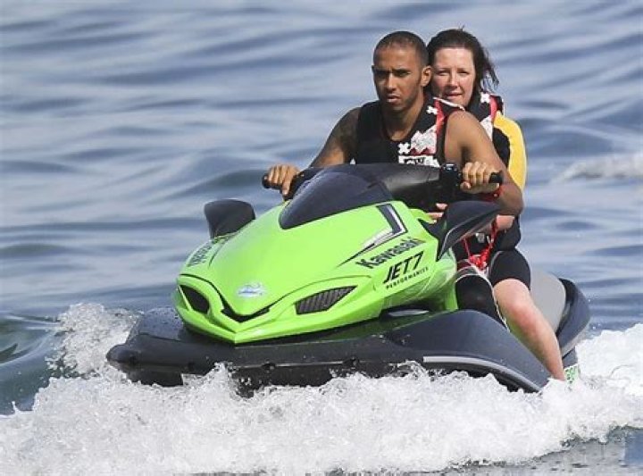 Nicola Lockhart Insight The Life Of Lewis Hamilton's Sister