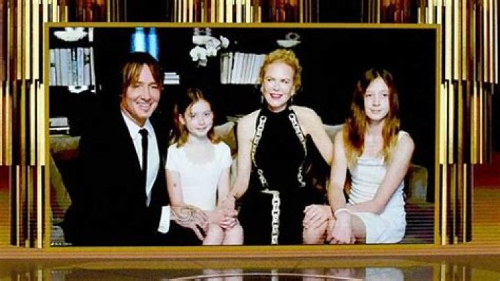 Nicole Kidman talks current dynamic with rarelyseen teen daughters in