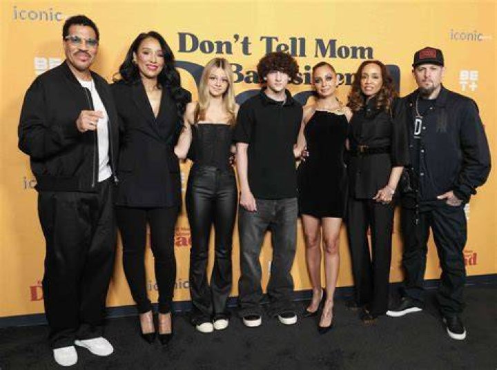 Nicole Richie Celebrities With Their Moms Pictures POPSUGAR