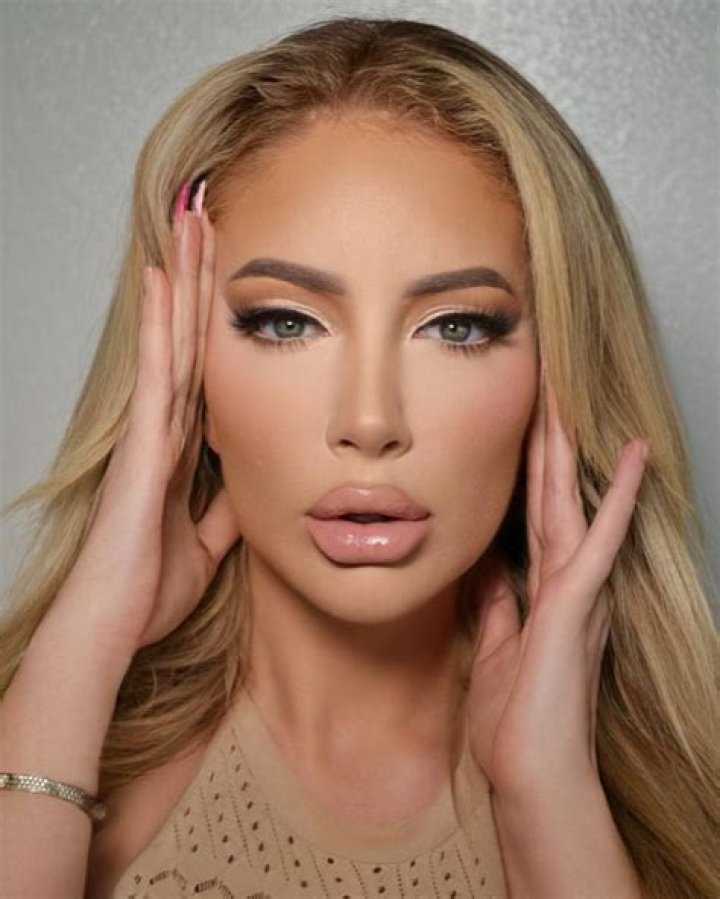Nicolette Shea Biography, Age, Real Name, Nationality, Wiki, Photos