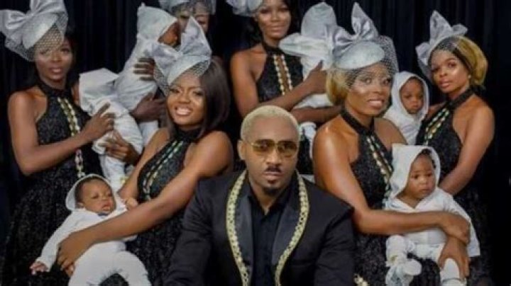 Nigeria Pretty Mike accueille ses six enfants de m&egrave;res diff&eacute;rentes