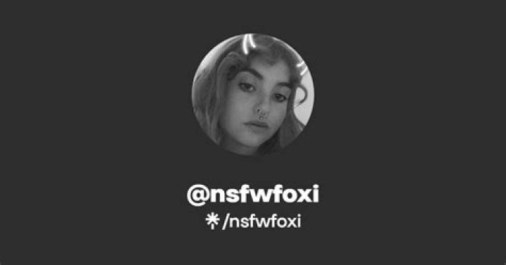 nsfwfoxi OnlyFans Free Trial Photos Socials