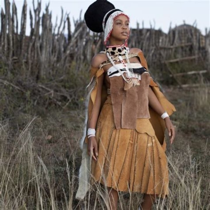 Ntando Duma Sets Mzansi On Fire With The Sexiest Dress To DStv Mzansi