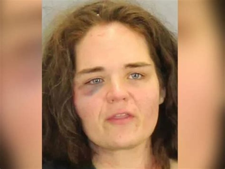 Ohio woman arrested at Atlanta airport for spraying cops with fire