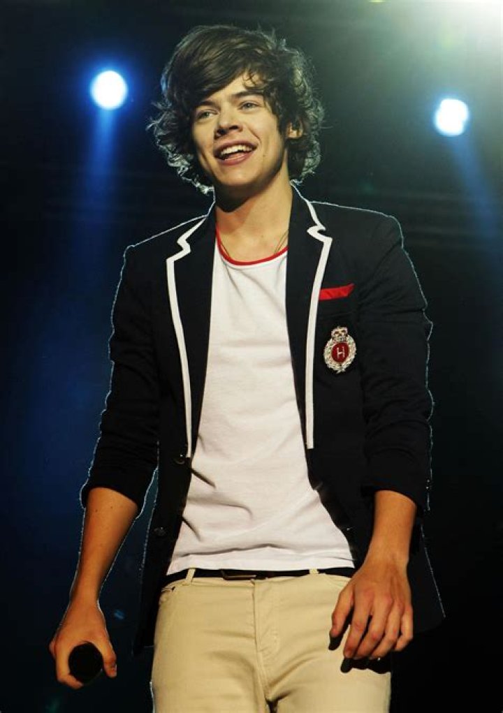 Old Photos Of Harry Styles One Direction Singer's Transformation