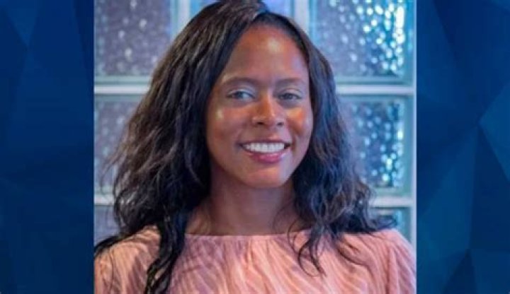 Orthodontist slashes neck of exfianc&eacute;&rsquo;s girlfriend with razor, then