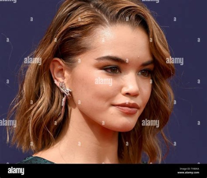 Paris Berelc 2018 Hair, Eyes, Feet, Legs, Style, Weight & No Makeup