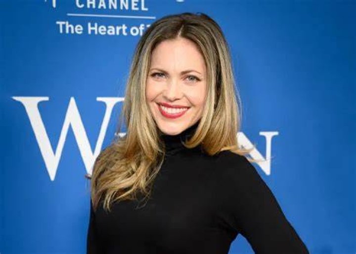Pascale Hutton Curbs Her Career For More Family Time