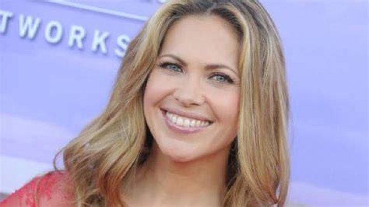 Pascale Hutton Net Worth, Bio, Height, Family, Age, Weight, Wiki 2024