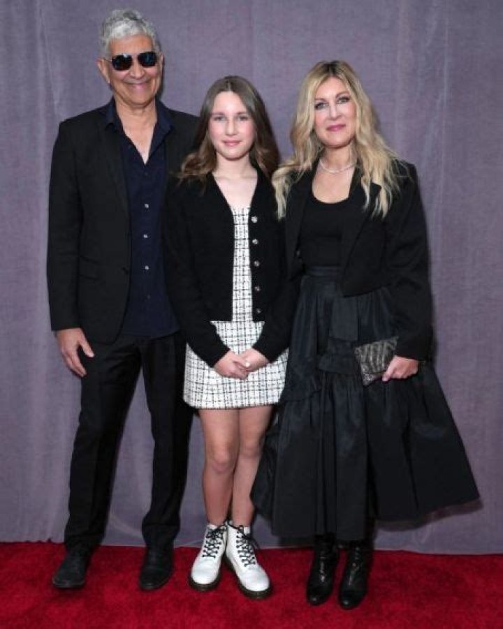 Pat Smear 2024 Wife, net worth, tattoos, smoking & body facts Taddlr